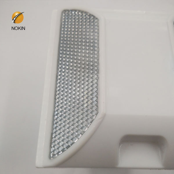 Synchronous Flashing Cat Eyes Road Stud Light For Airport 